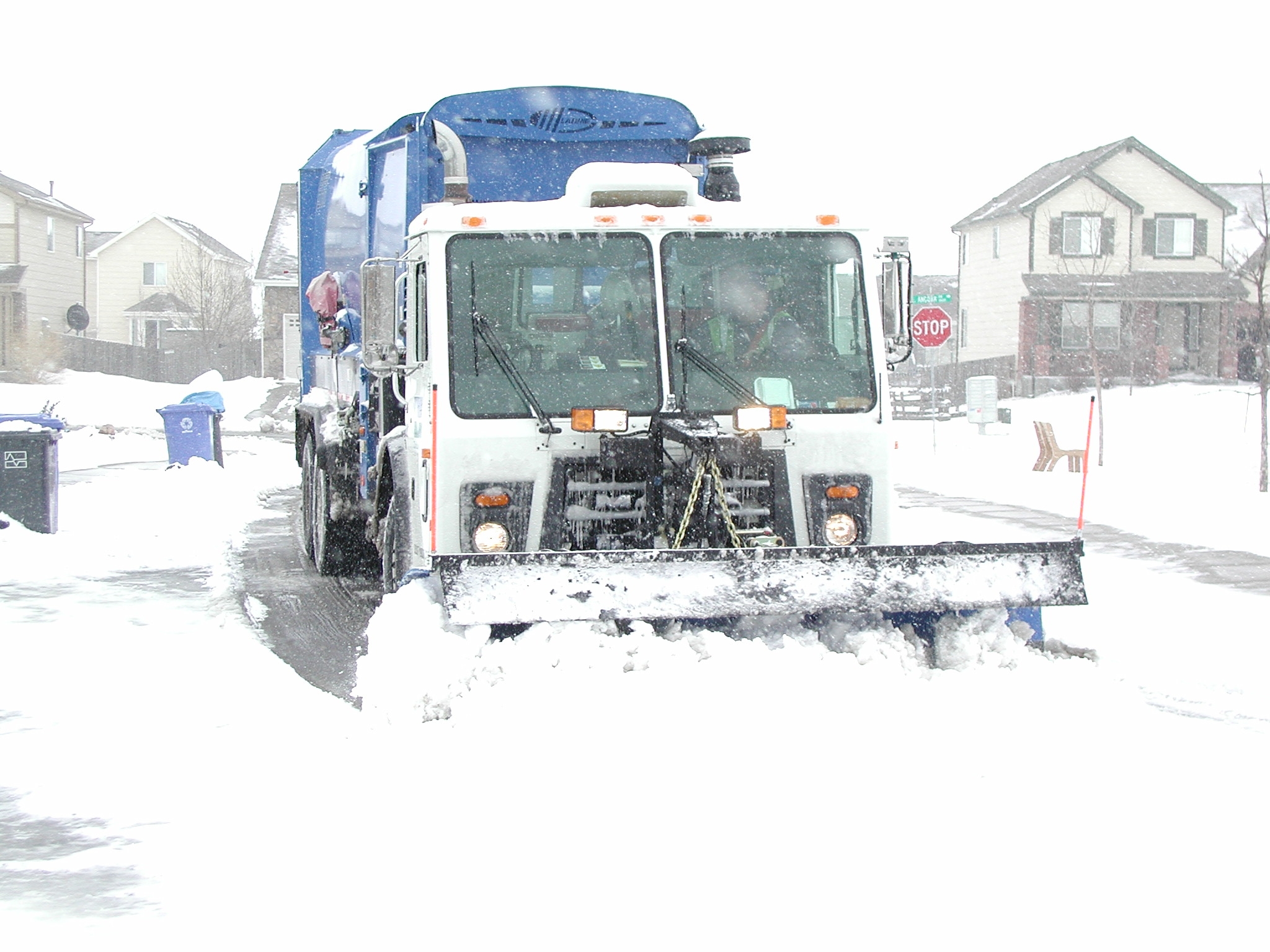 Garbage truck snow plows deployed in Loveland